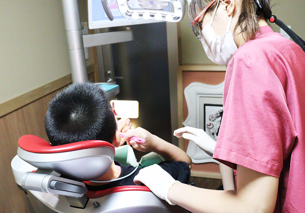 歯科衛生士は、お口の健康を支える心強いパートナー